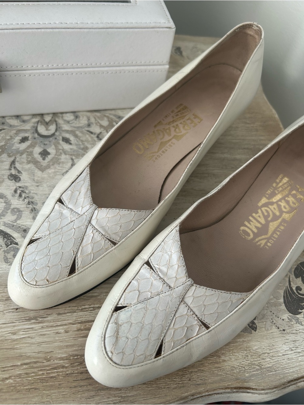 Salvatore Ferragamo Bone Leather and Snakeskin Cutout Flats - Narrow